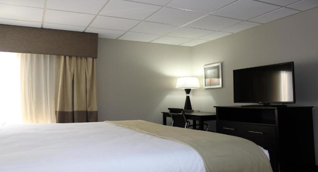 Holiday Inn Express Forsyth By Ihg Eksteriør billede