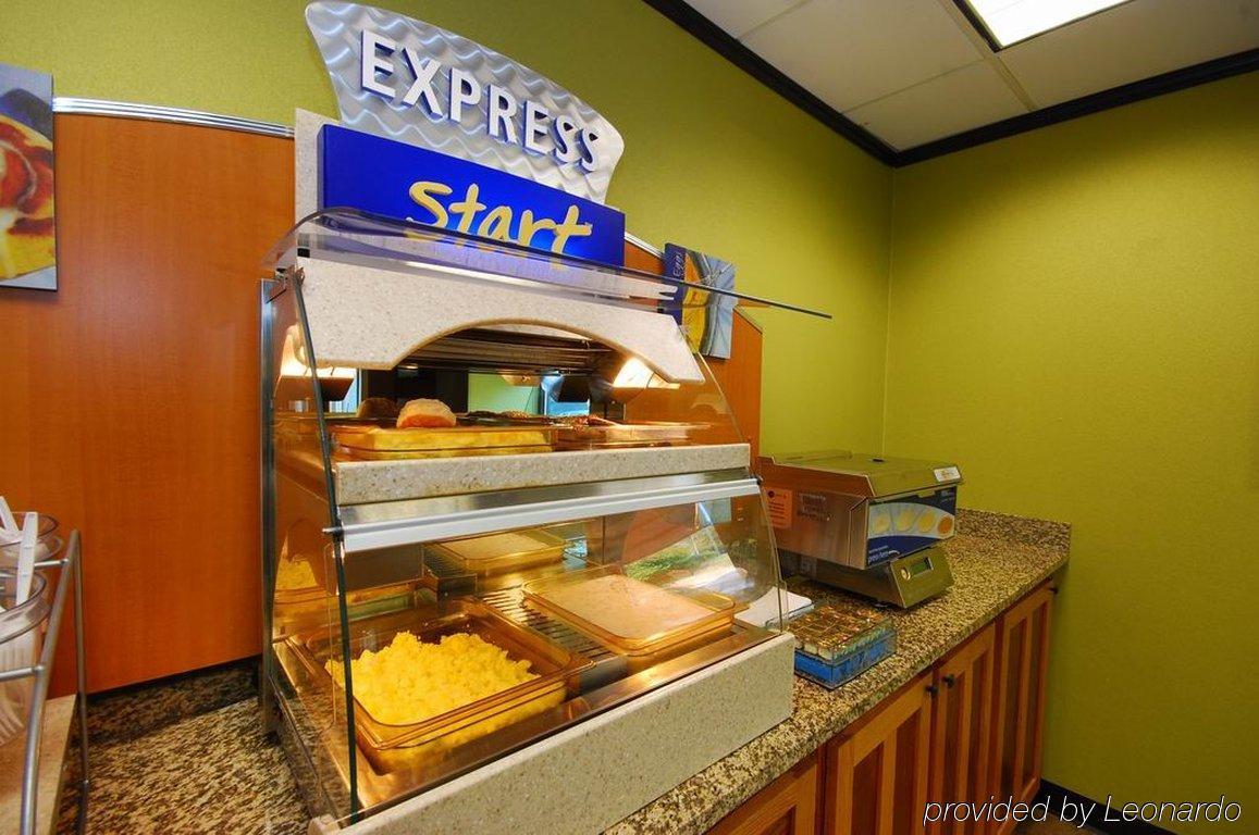 Holiday Inn Express Forsyth By Ihg Restaurant billede
